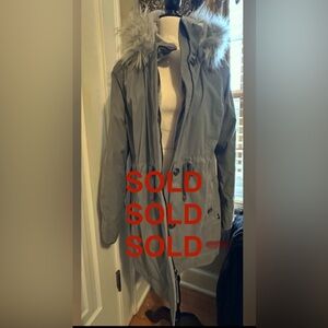 Hollister Women's L Gray  Coat with Faux Fur Trimmed Hood (non detachable)